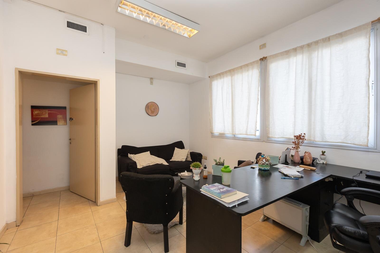 EDIFICIO EN VENTA IMPECABLE Ayacucho al 500 - 36