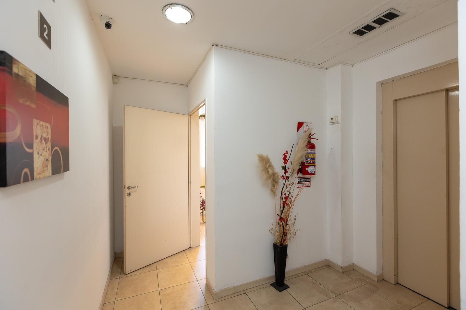 EDIFICIO EN VENTA IMPECABLE Ayacucho al 500 - 52