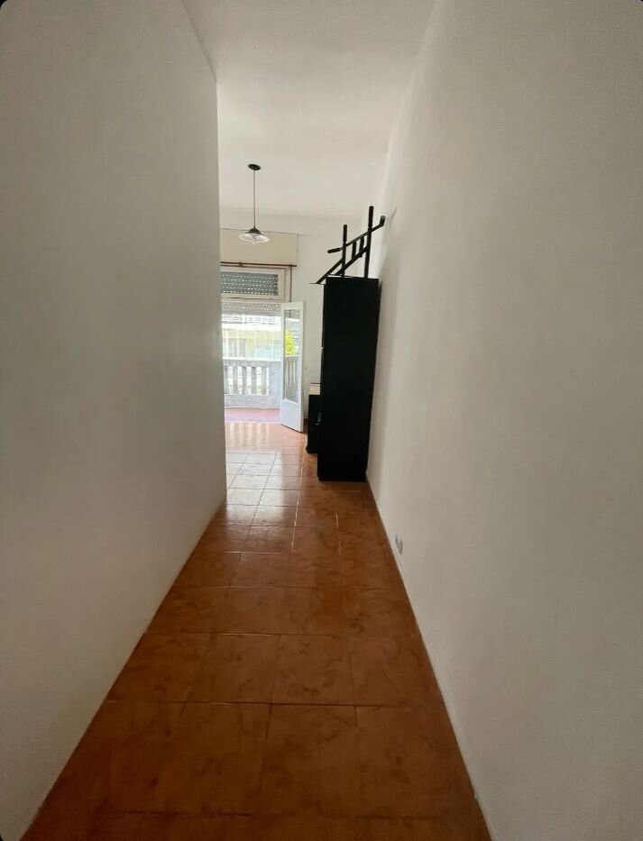Oportunidad! Se vende un departamento de 2 ambientes al frente con balcón - Balvanera - 5