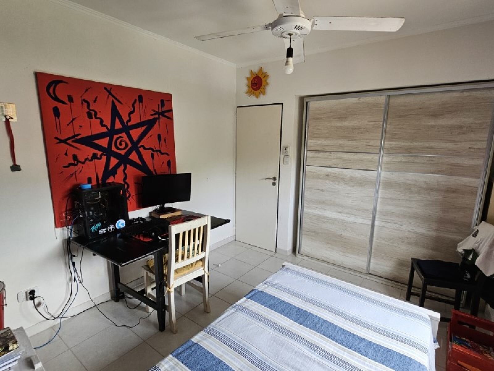 Casa de 3 dormitorios, 2 baños! Cochera, patio con pileta y todos los servicios! Cuneo entre/Junín y Guemes - 27