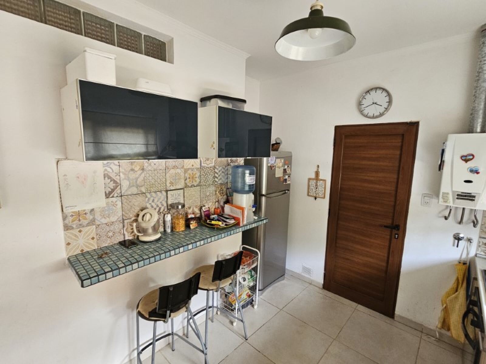 Casa de 3 dormitorios, 2 baños! Cochera, patio con pileta y todos los servicios! Cuneo entre/Junín y Guemes - 18