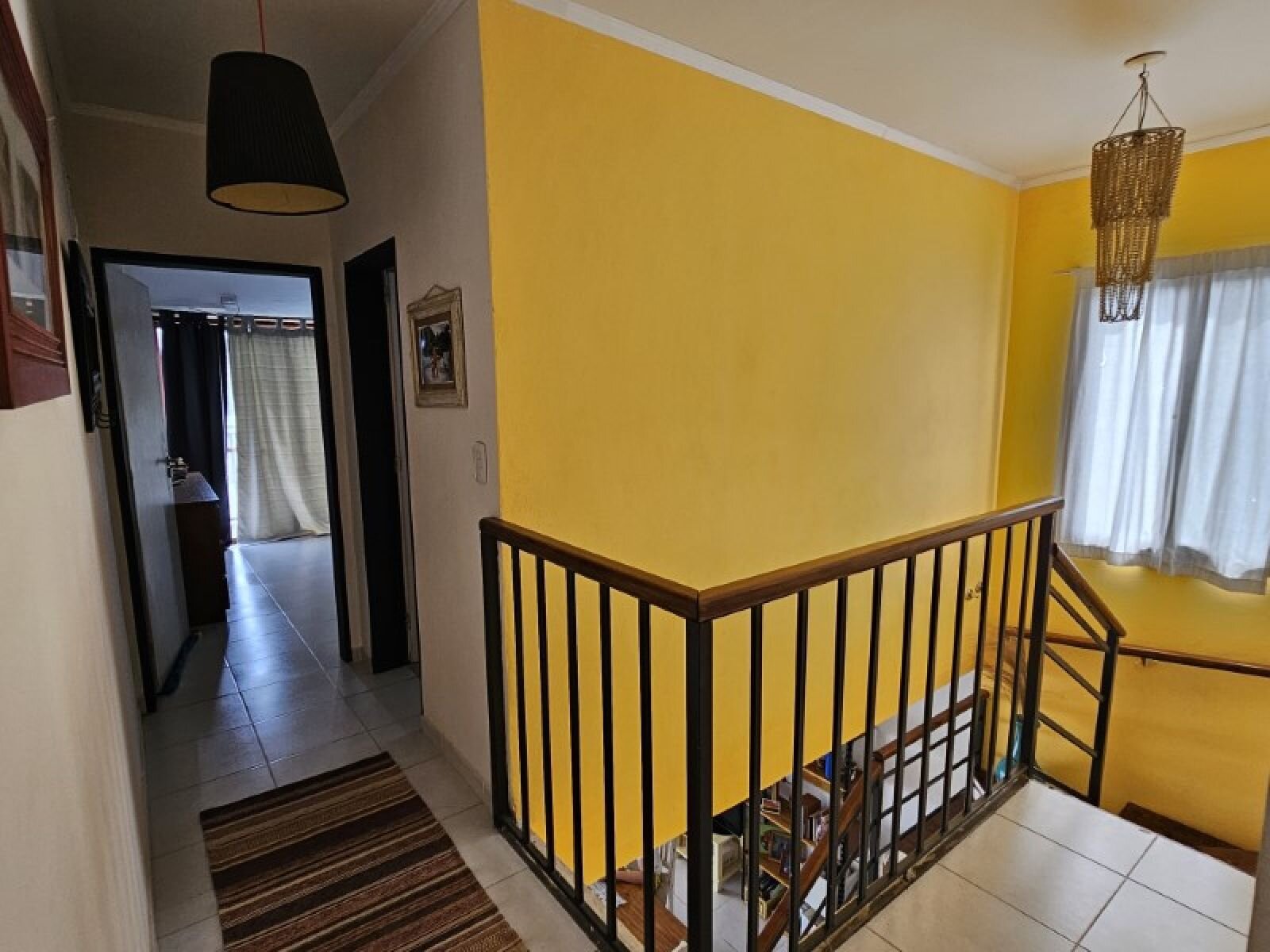 Casa de 3 dormitorios, 2 baños! Cochera, patio con pileta y todos los servicios! Cuneo entre/Junín y Guemes - 29