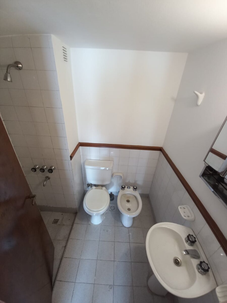  DEPARTAMENTO EN VENTA CON RENTA - 1 DORMITORIO EN BV. ILLIA 18 - Imagen 7