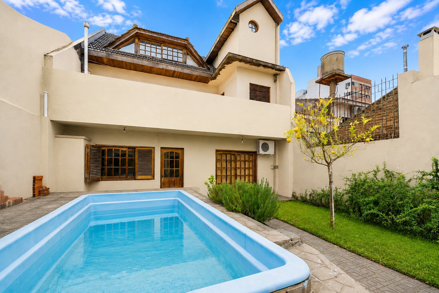 Casa | 7 ambientes | 3 plantas | piscina | San Justo Centro - 1