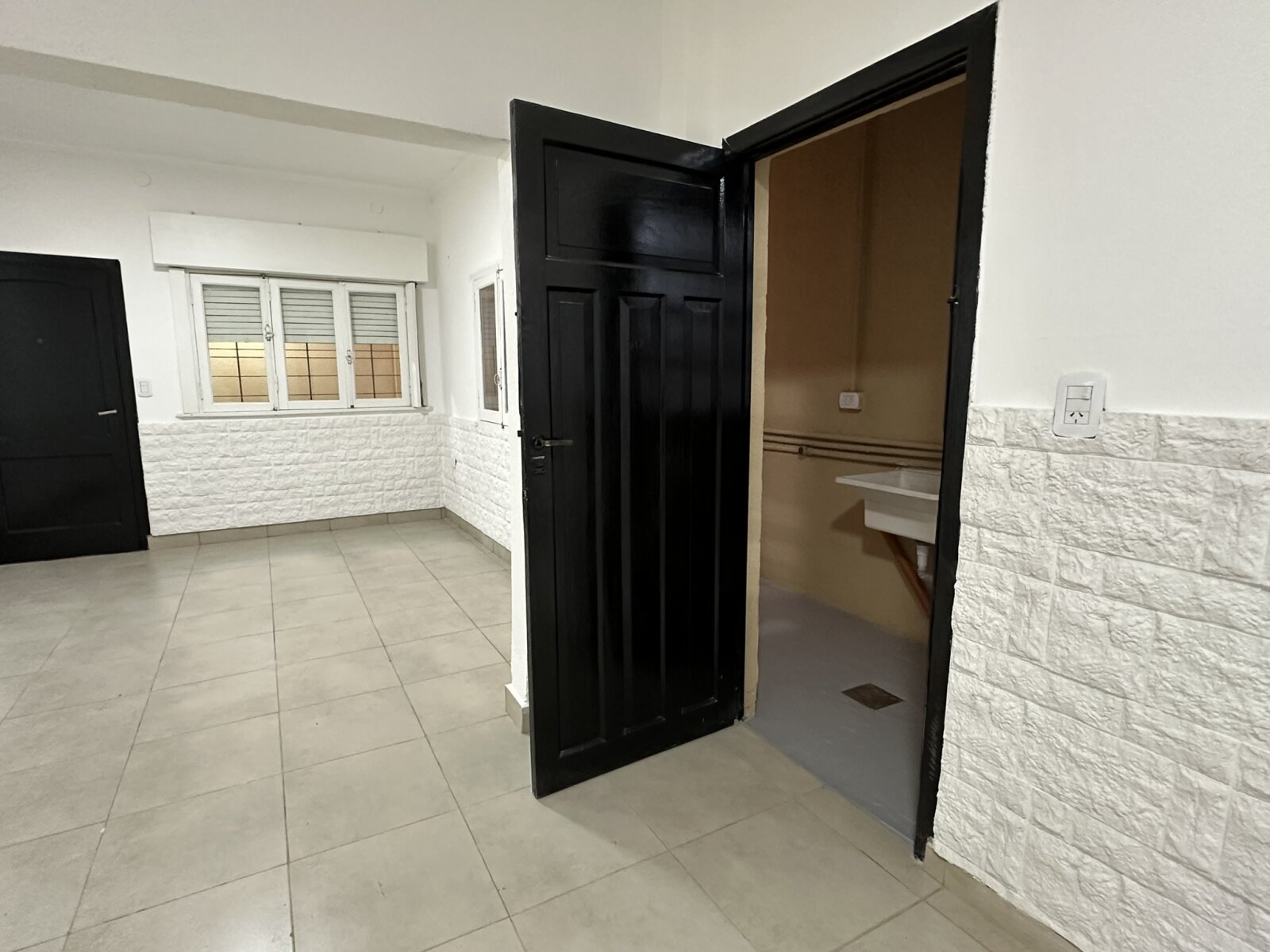 DEPTO. TIPO CASA – PLANTA BAJA - 13