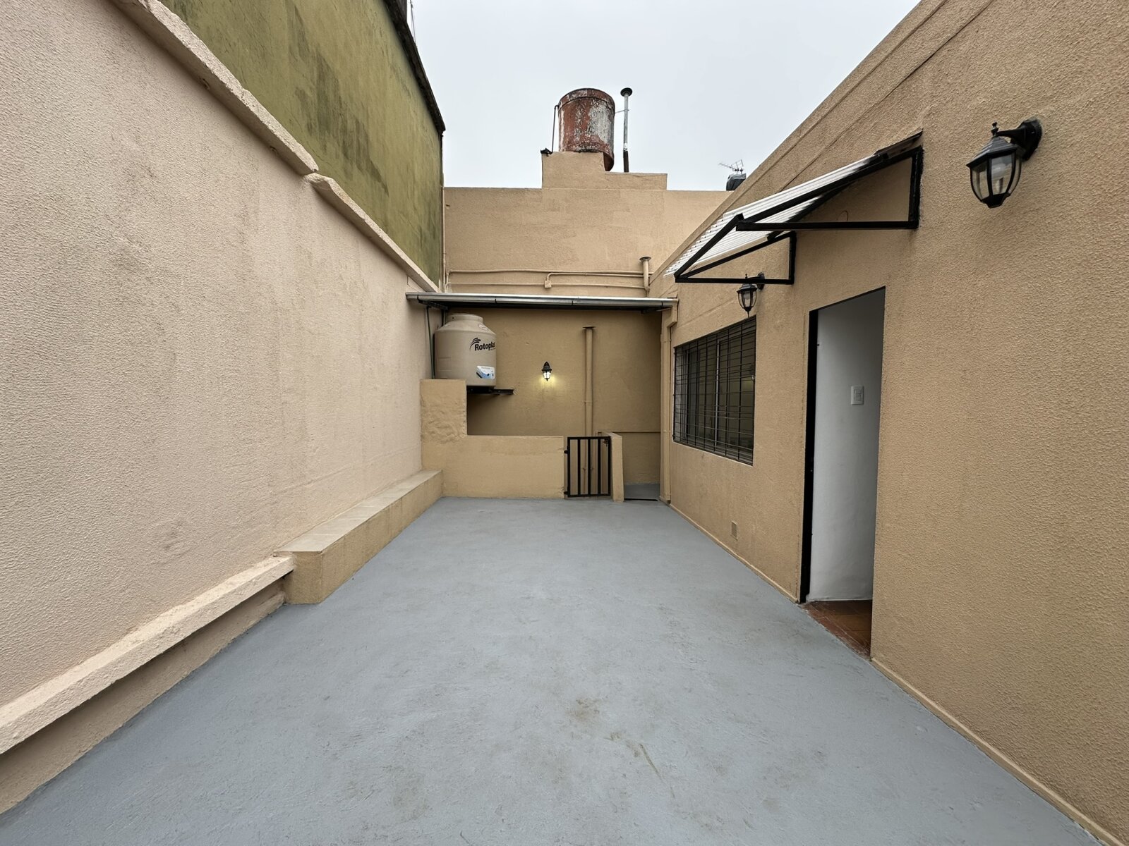 DEPARTAMENTO 2 AMB. PLANTA ALTA - 6