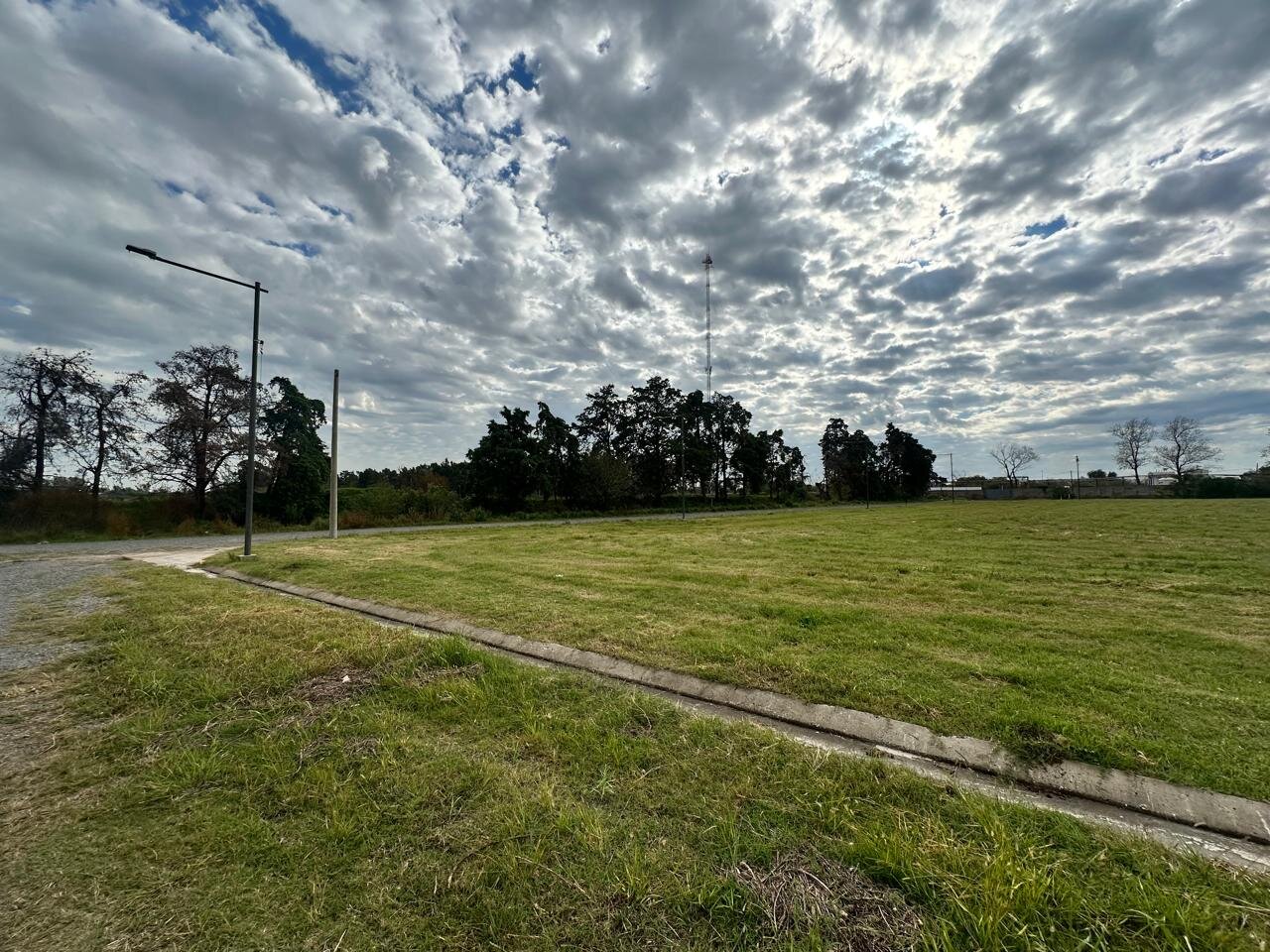 Venta terreno 650m2 en LOTEO INDUSTRIAL AREA UNO - ARROYO SECO - SANTA FE - Lote 26 - 16