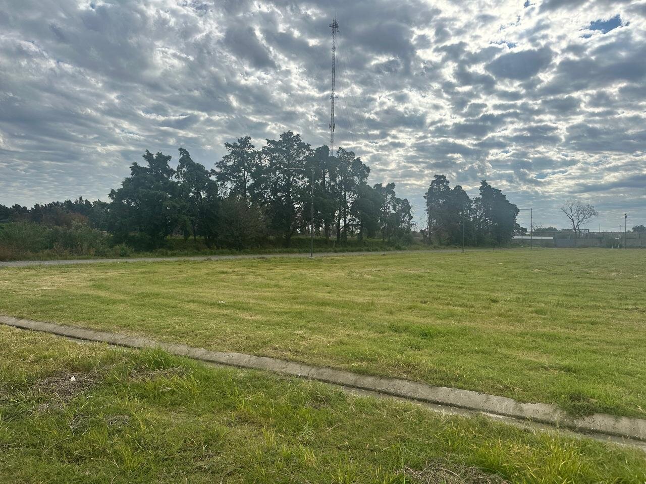 Venta terreno 650m2 en LOTEO INDUSTRIAL AREA UNO - ARROYO SECO - SANTA FE - Lote 26 - 1
