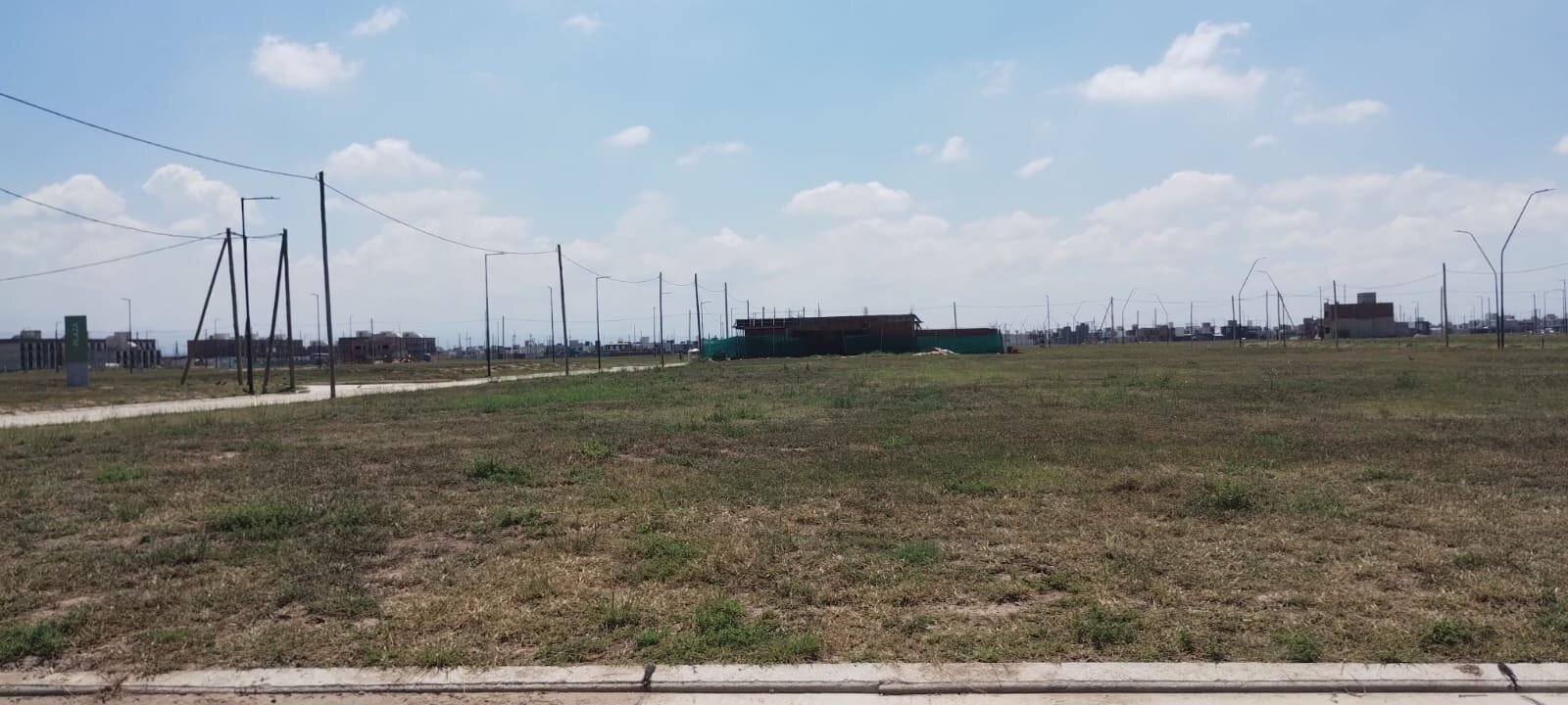 VENTA LOTE ABRAS DE MANANTIALES - Imagen 4