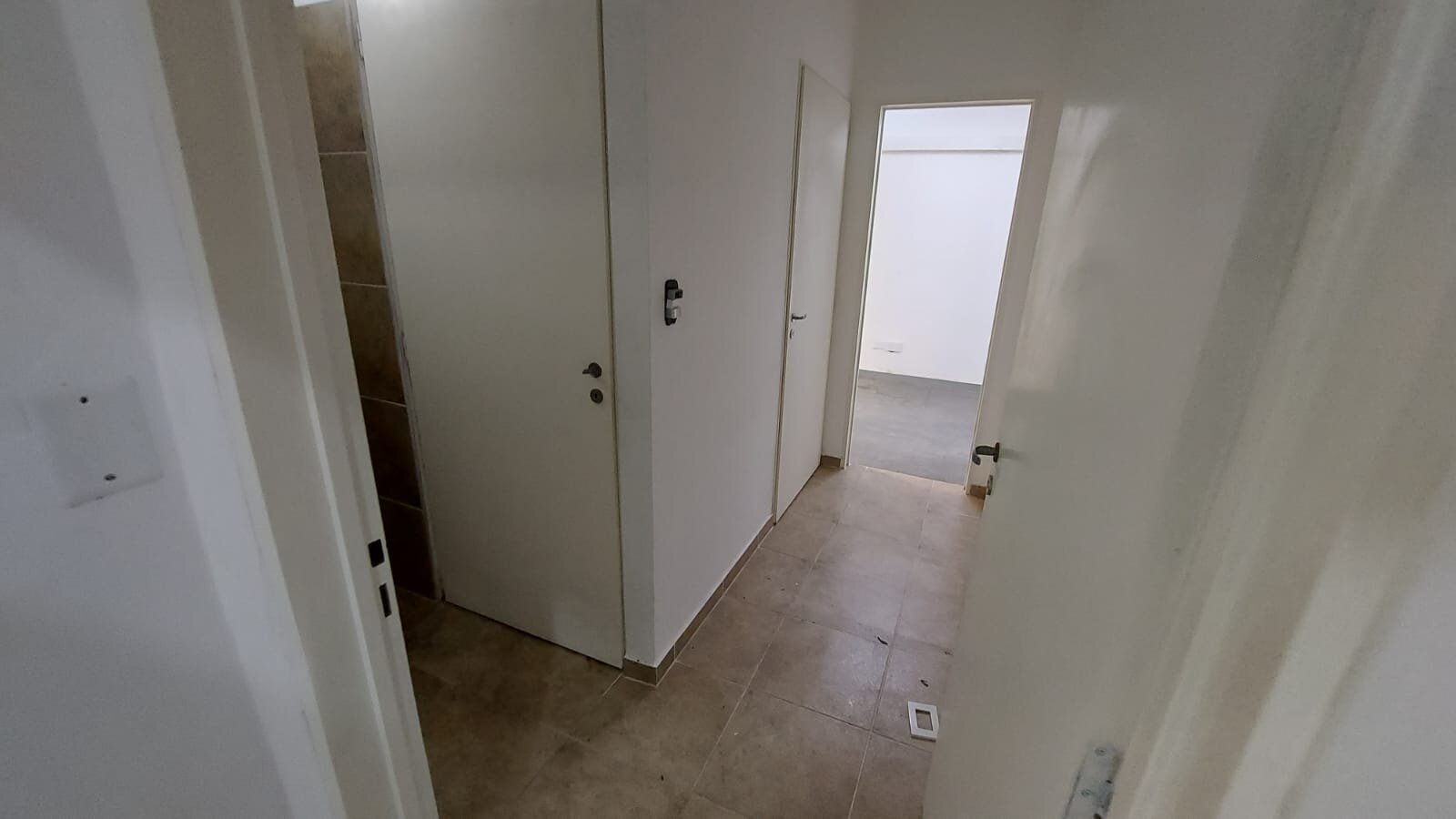 ALQUILER LOCAL COMERCIAL/OFICINA/DEPOSITO - 28