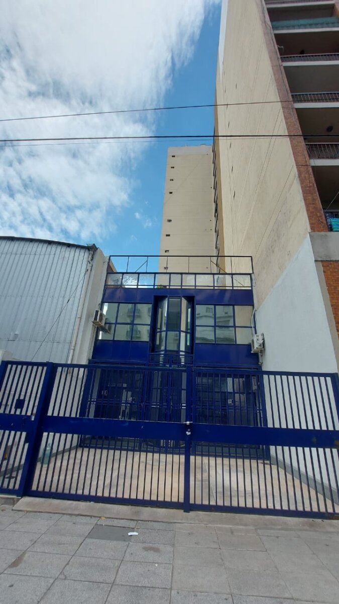 ALQUILER LOCAL COMERCIAL/OFICINA/DEPOSITO - 17
