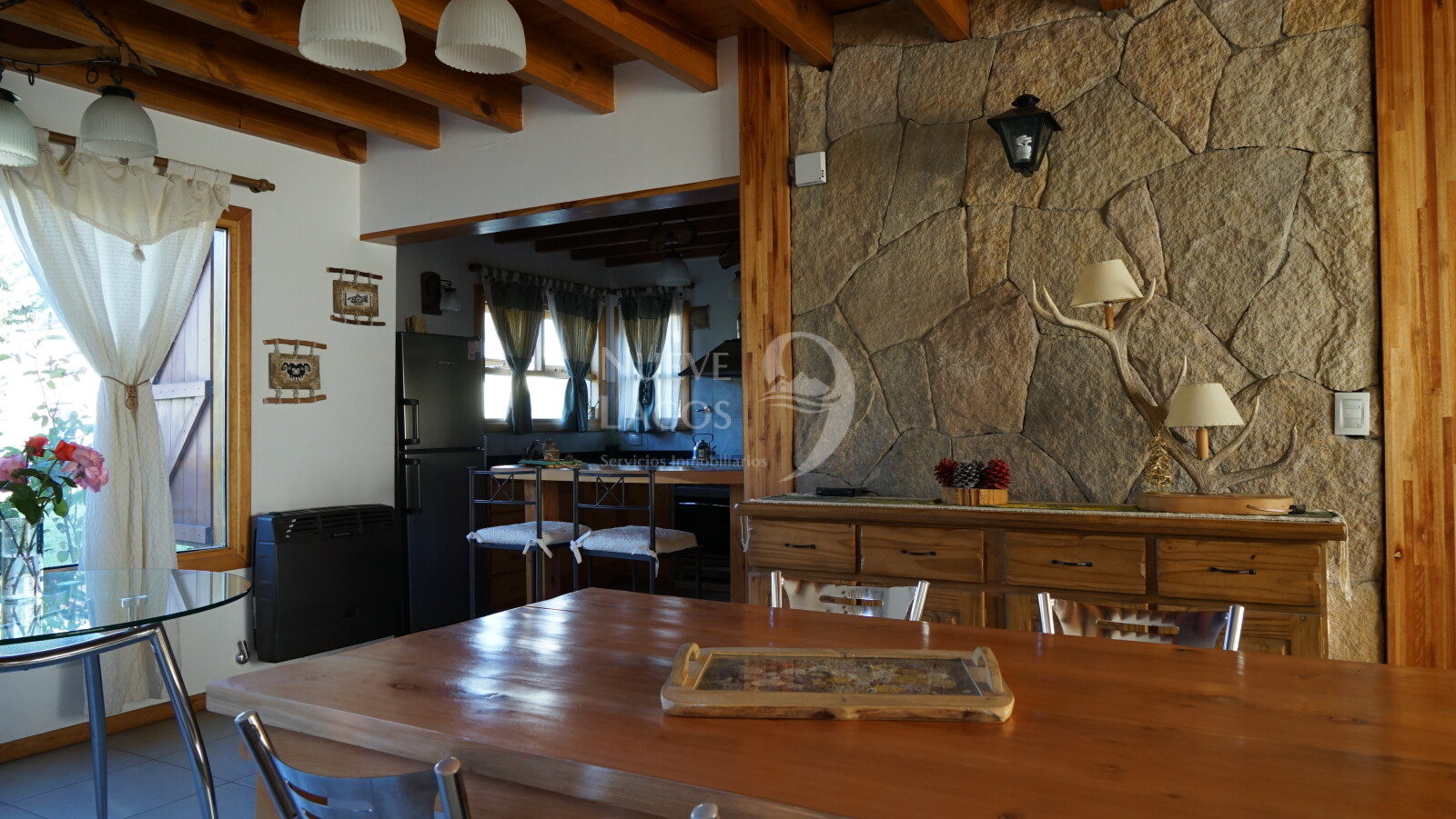 Venta de casa, dos locales y dos departamentos sobre RP63 en Meliquina - 12