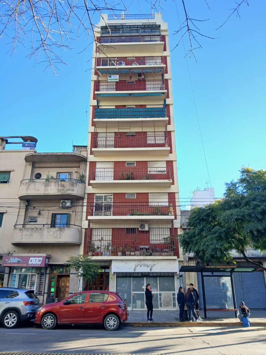 Oportunidad! Se vende un hermoso departamento de 3 ambientes al frente - Barracas - 21