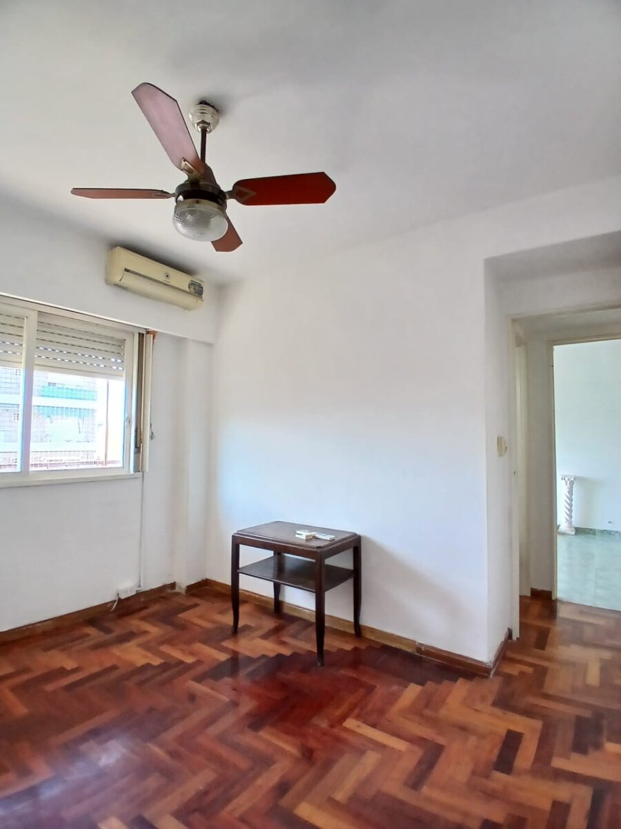 Oportunidad! Se vende un hermoso departamento de 3 ambientes al frente - Barracas - 9