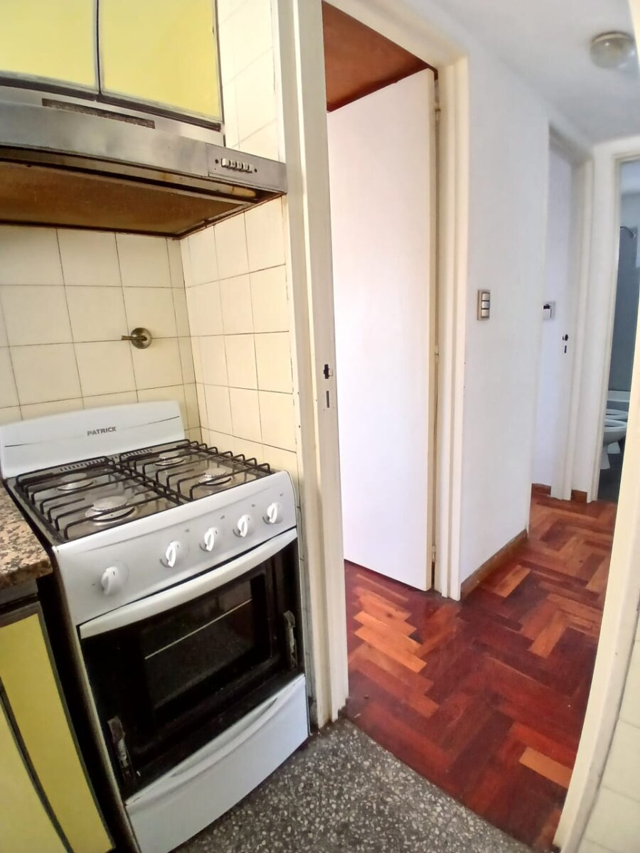 Oportunidad! Se vende un hermoso departamento de 3 ambientes al frente - Barracas - 12