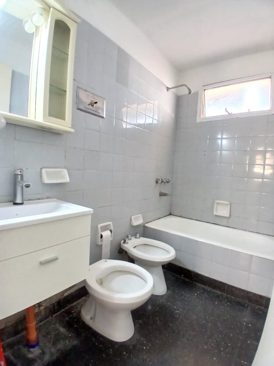 Oportunidad! Se vende un hermoso departamento de 3 ambientes al frente - Barracas - 5