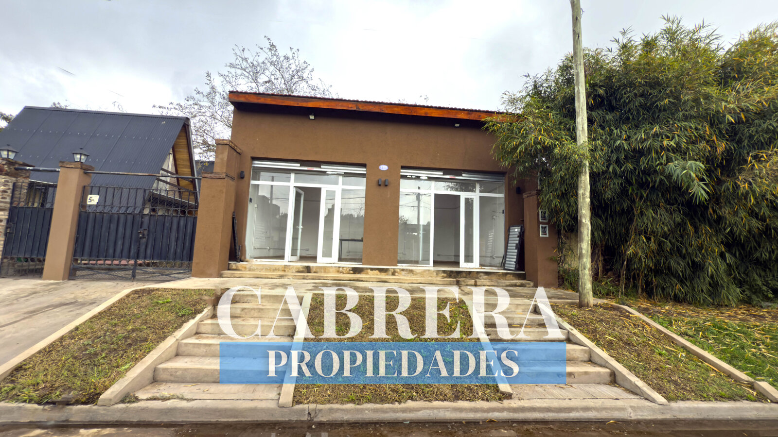 LOCAL COMERCIAL EN ALQUILER EN GENERAL RODRIGUEZ - 3