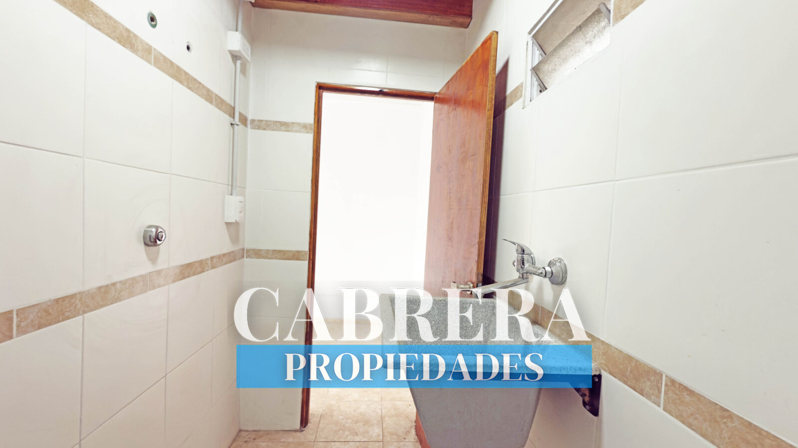 LOCAL COMERCIAL EN ALQUILER EN GENERAL RODRIGUEZ - 28