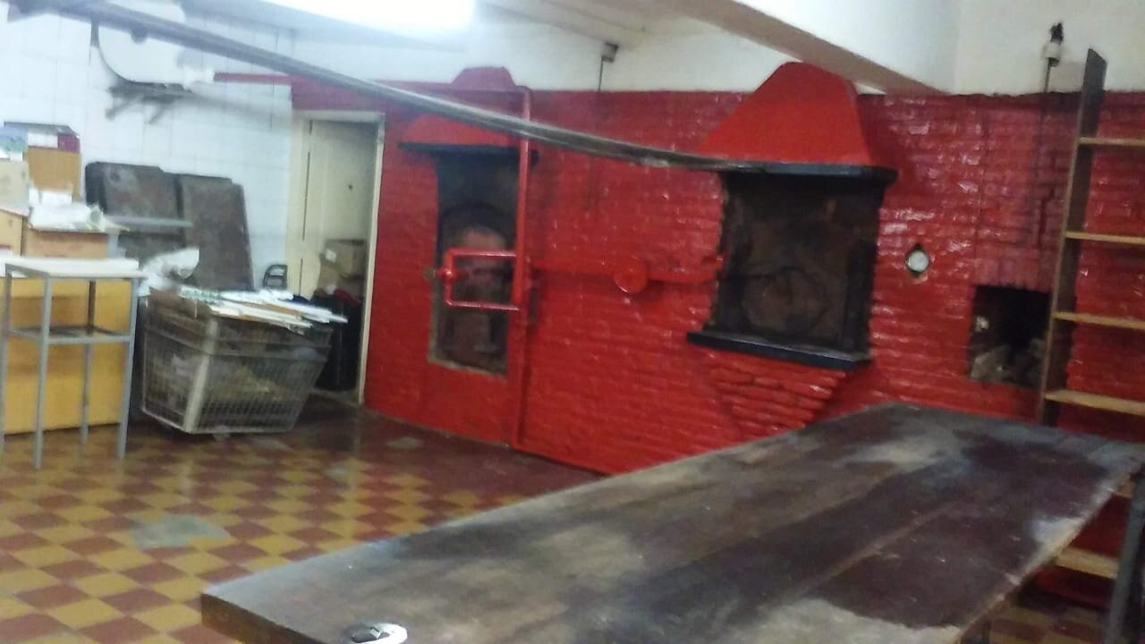 BV. RONDEAU 4282 LOCAL CON CUADRA DE PANADERIA - 7