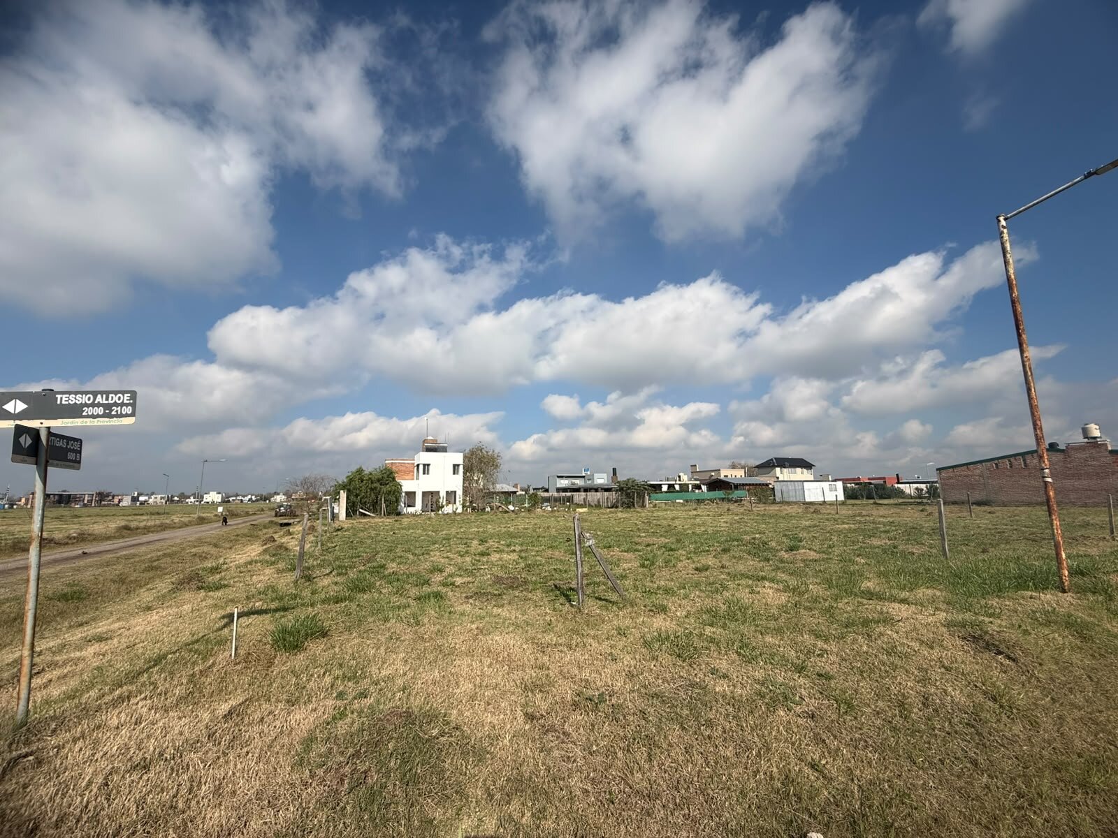 DOS LOTES EN VENTA- TESSIO ALDO ESQUINA ARTIGAS JOSE-FUNES NORTE - 3