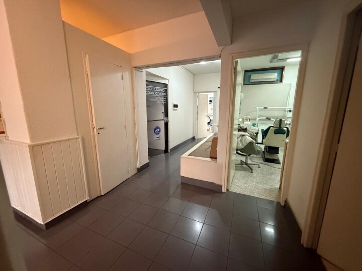 ALQUILER OFICINAS Y/O CONSULTORIOS - CENTRO