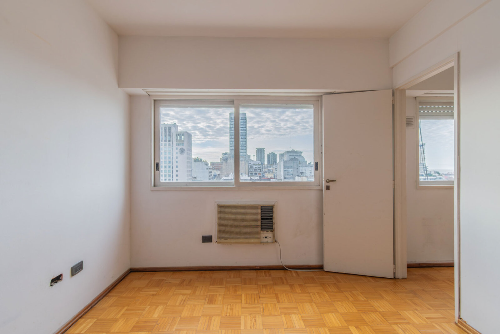 5 amb a RECICLAR · Piso alto · Vista panorámica al río y a la ciudad - 30