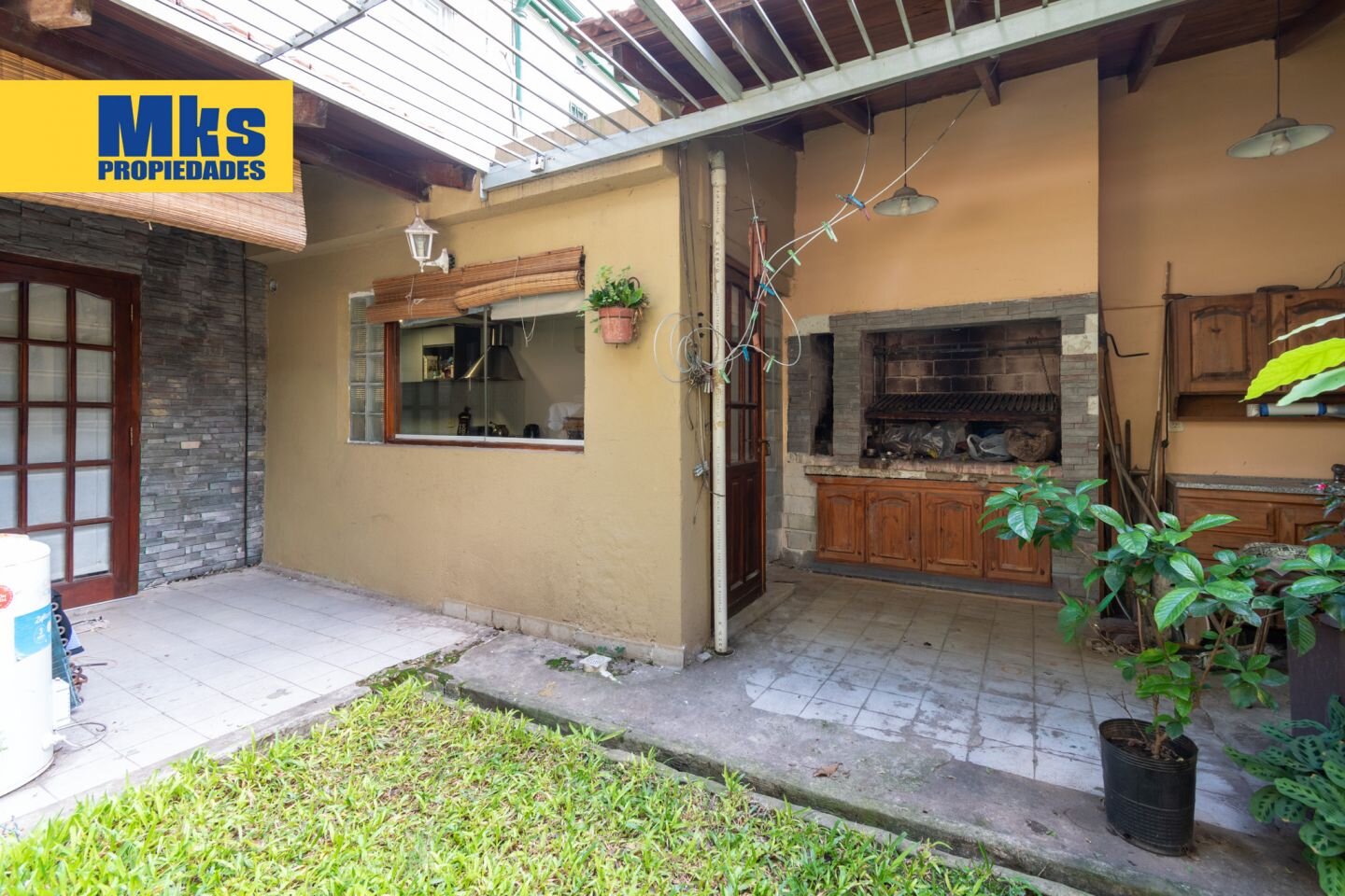 Venta. Casa 4 ambientes. Patio y Jardin. Barrio cerrado. - 19