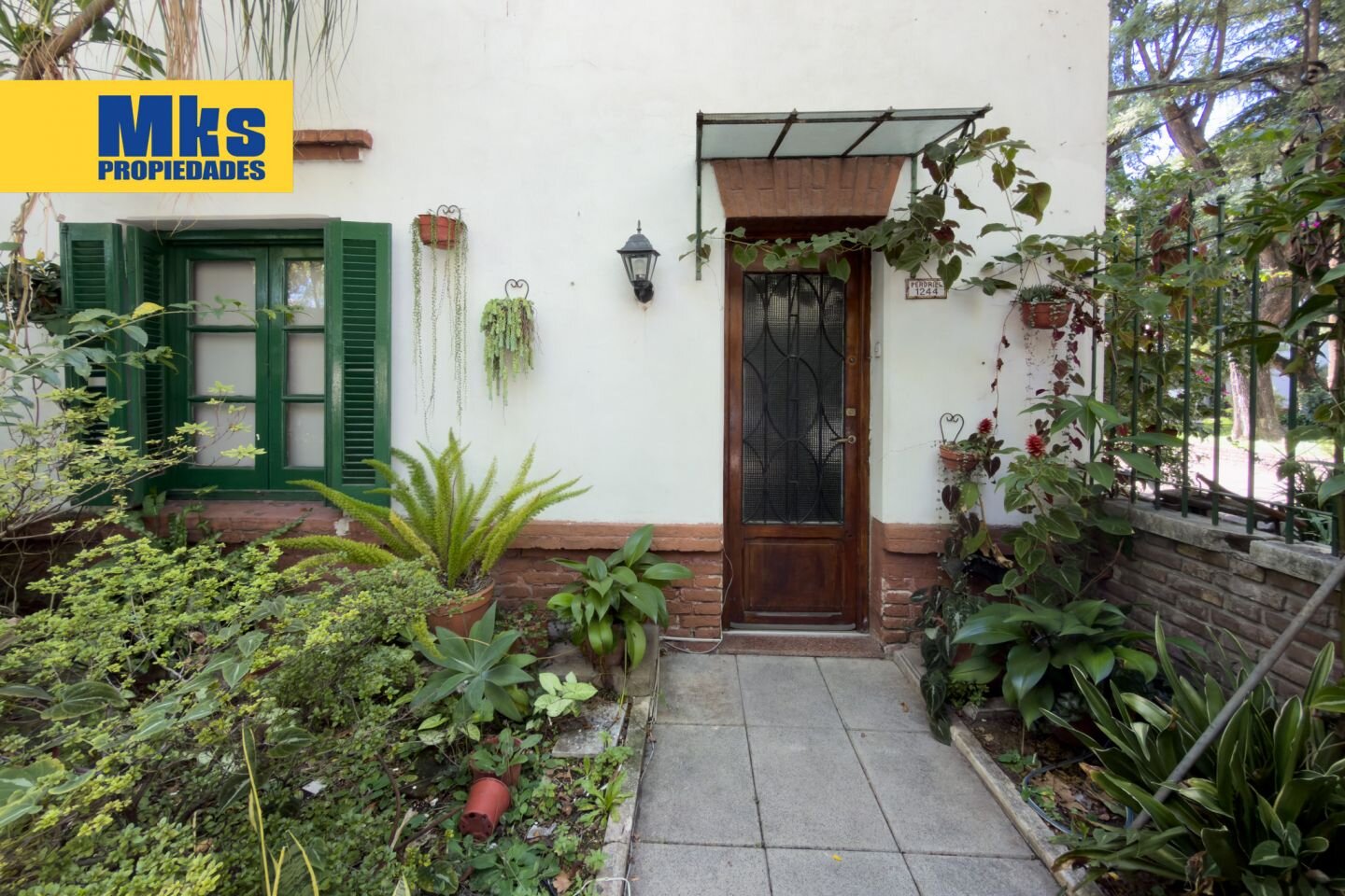 Venta. Casa 4 ambientes. Patio y Jardin. Barrio cerrado. - 31