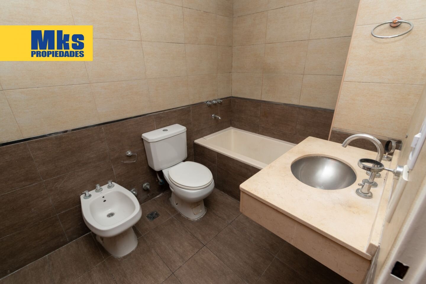Departamento 3 ambientes en venta c/balcón al frente y espacio guardacoches. - 7