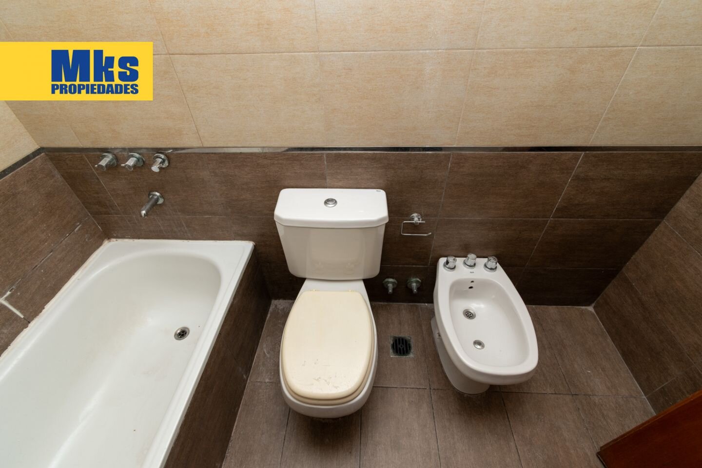 Departamento 3 ambientes en venta c/balcón al frente y espacio guardacoches. - 11