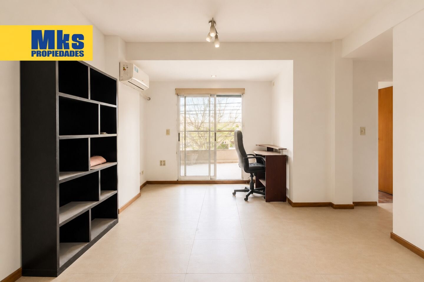 Departamento 3 ambientes en venta c/balcón al frente y espacio guardacoches. - 2