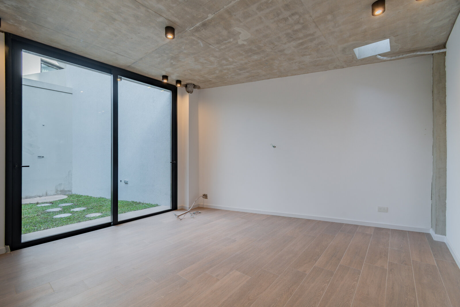 Venta PH 3 ambientes con jardín y patio con parrilla. Sin expensas - Villa Urquiza - 19