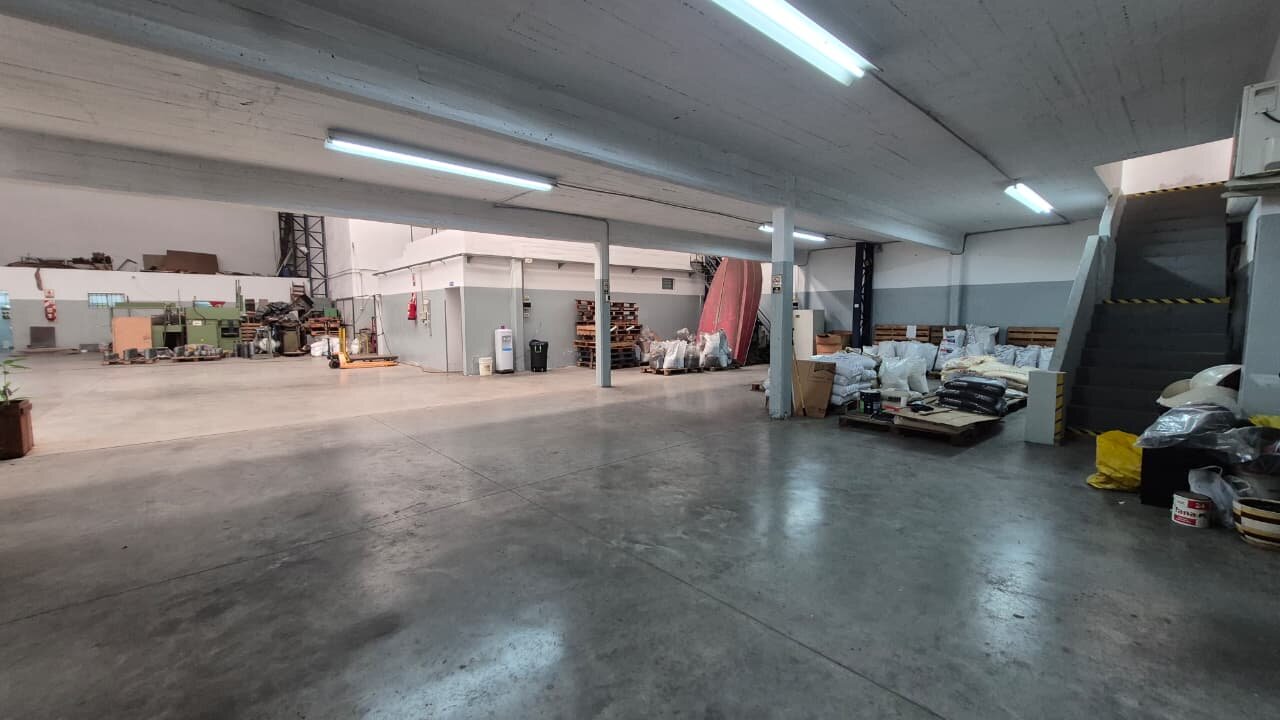 Galpón en venta Valentín Alsina Lanús 1.500 m2 Logístico T3 - 32