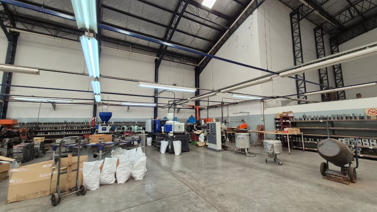 Galpón en venta Valentín Alsina Lanús 1.500 m2 Logístico T3 - 14