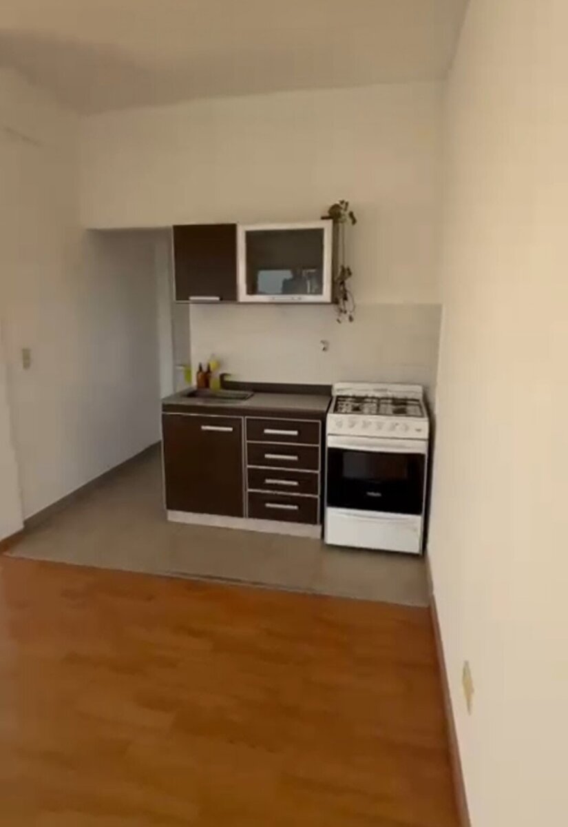 SAN MARTÍN CENTRO: DEPTO. 2 AMB. + COCHERA CUBIERTA!!! - 8