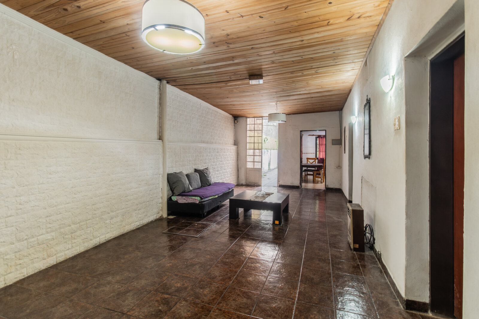 VENTA. CASA 5 AMBIENTES. JARDÍN. QUINCHO. COCHERA. FLORES - 15
