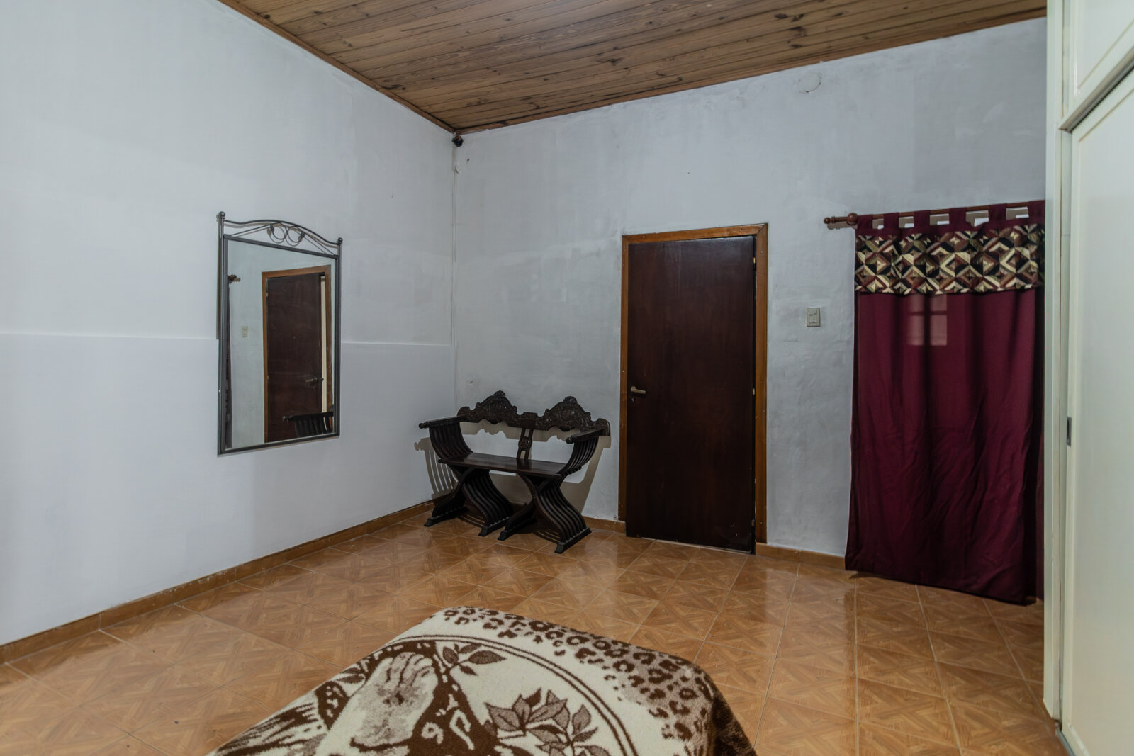 VENTA. CASA 5 AMBIENTES. JARDÍN. QUINCHO. COCHERA. FLORES - 23