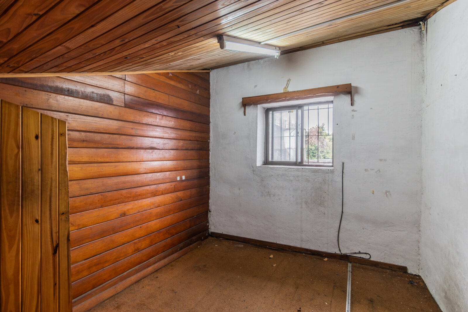 VENTA. CASA 5 AMBIENTES. JARDÍN. QUINCHO. COCHERA. FLORES - 42
