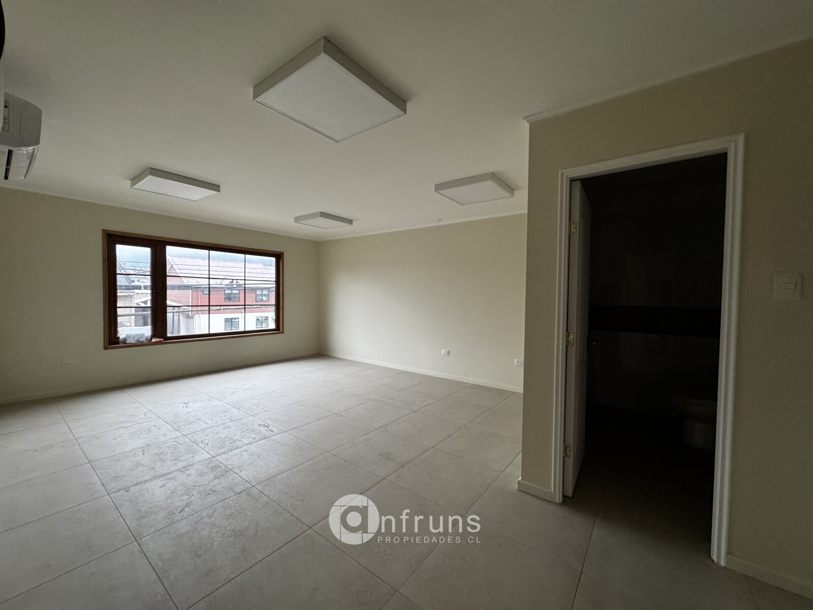 Local Comercial en Venta en Region de Aysen | 2 Dormitorios | 1 Baño | 2765 m² | UF 17 - 5