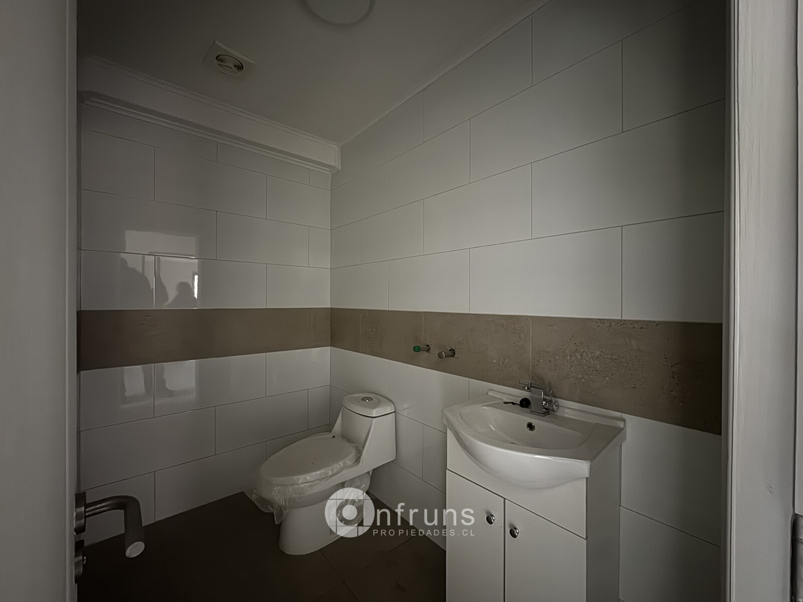 Local Comercial en Venta en Region de Aysen | 2 Dormitorios | 1 Baño | 2765 m² | UF 17 - 7