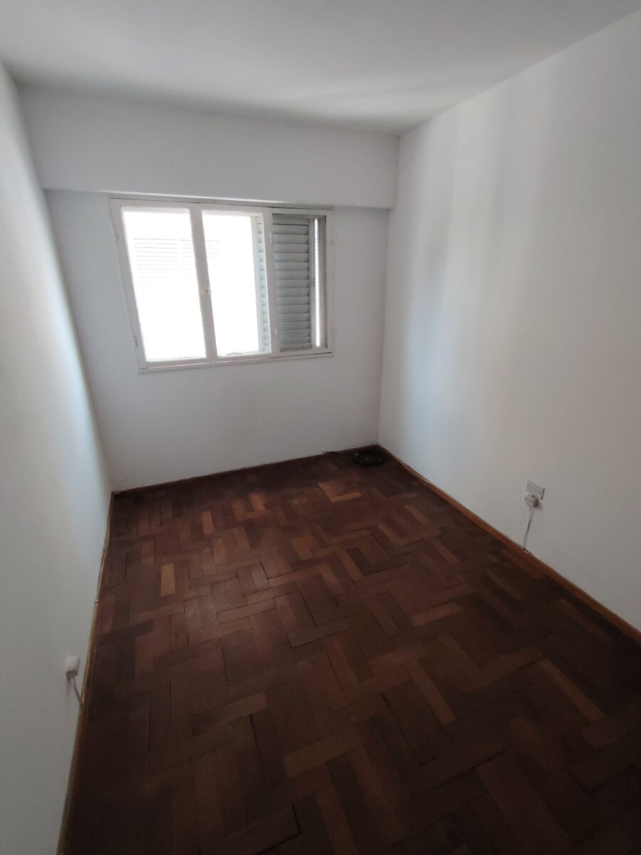 AV. PELLEGRINI 1362 08 04 - 17