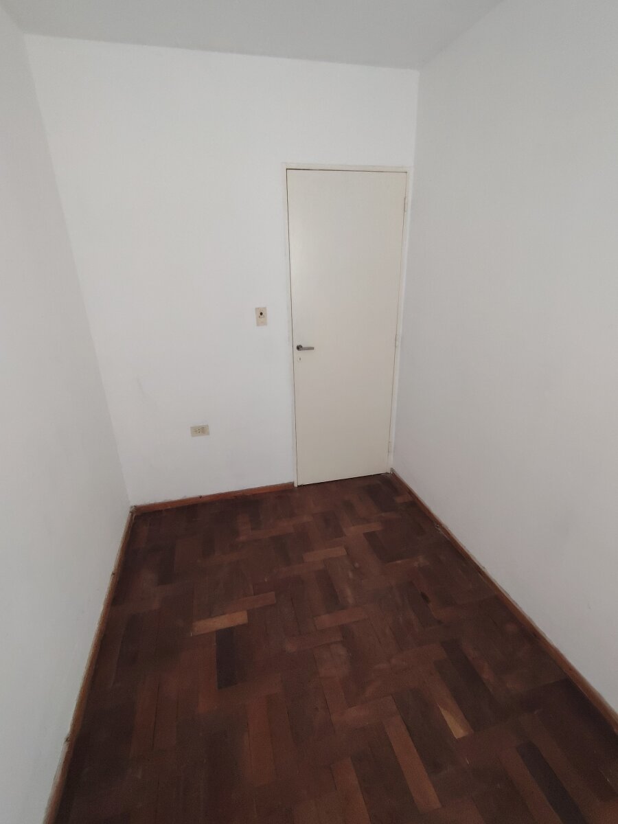AV. PELLEGRINI 1362 08 04 - 15