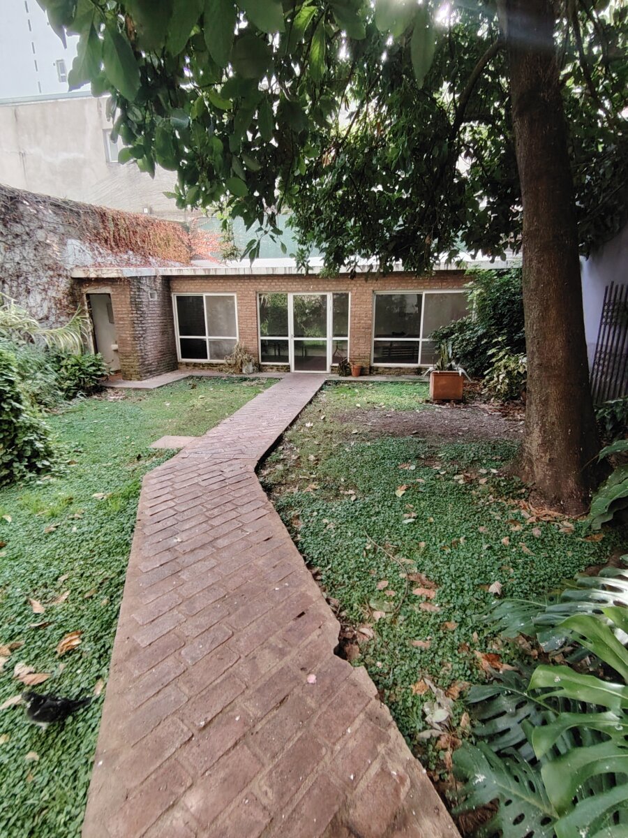AV. PELLEGRINI 1362 08 04 - 24