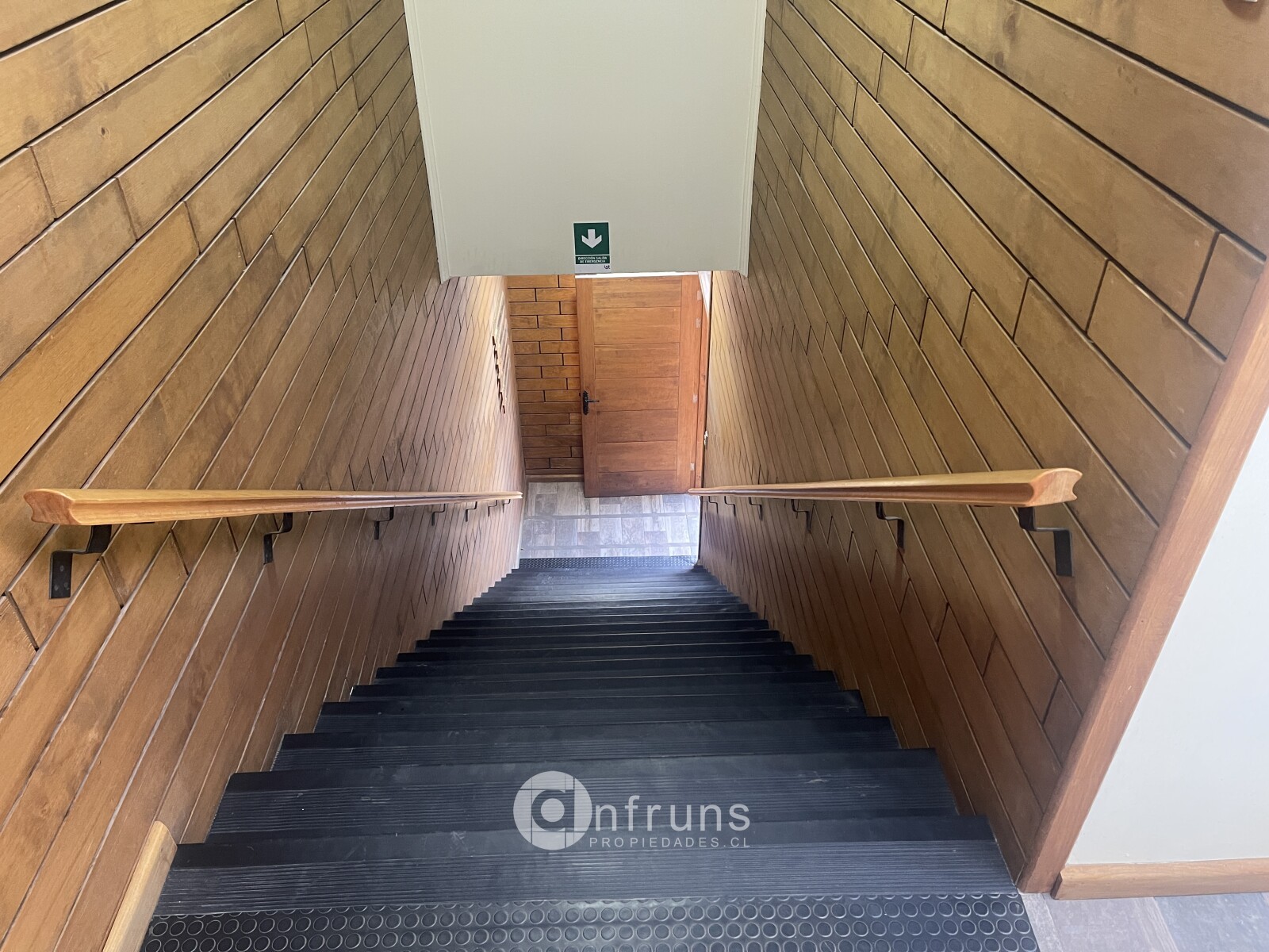 Local Comercial en Venta en Coyhaique | 1 Dormitorio | 1 Baño | 28 m² | $650.000 - 7