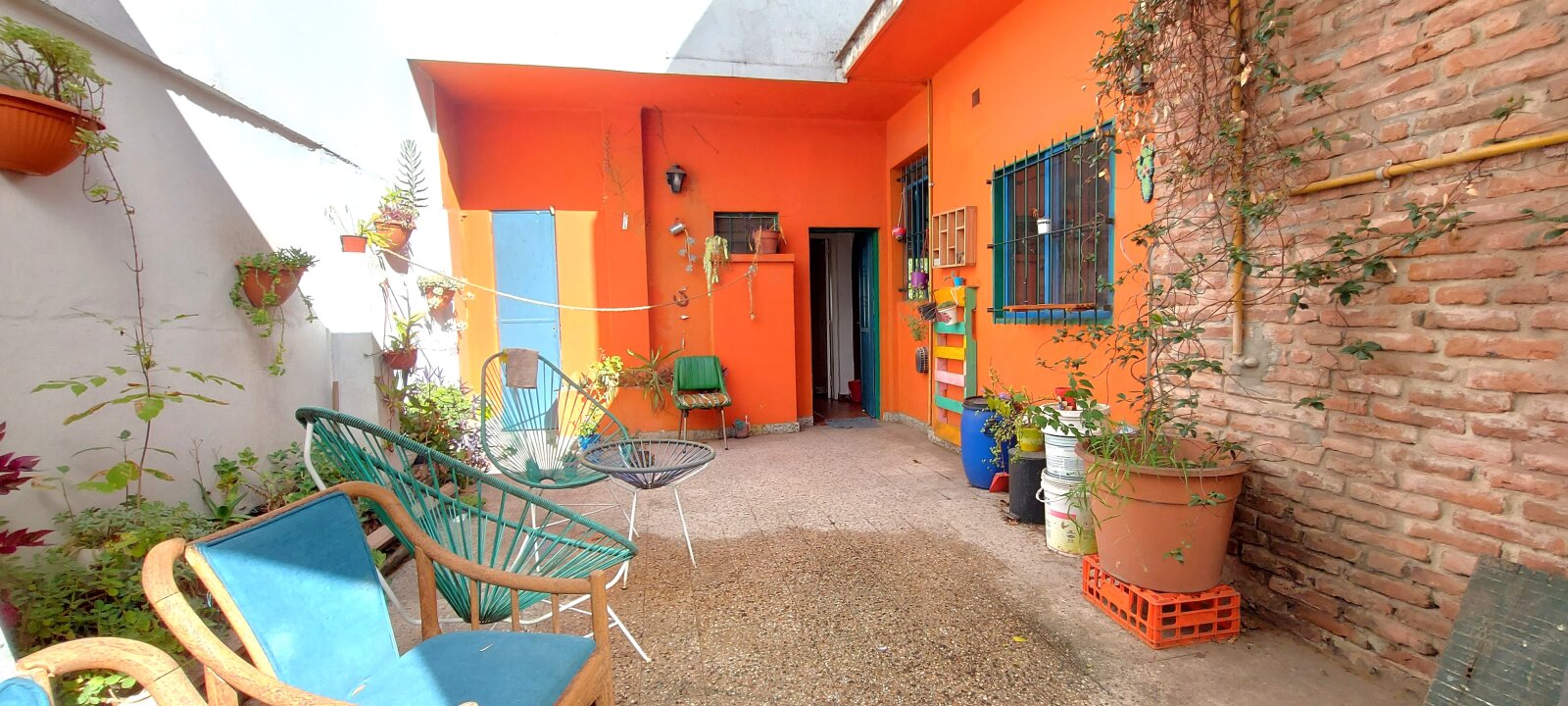 92 m2 TOTALES -- con una terraza/patio increíble un 2 ambientes (antes 3 amb) - 2