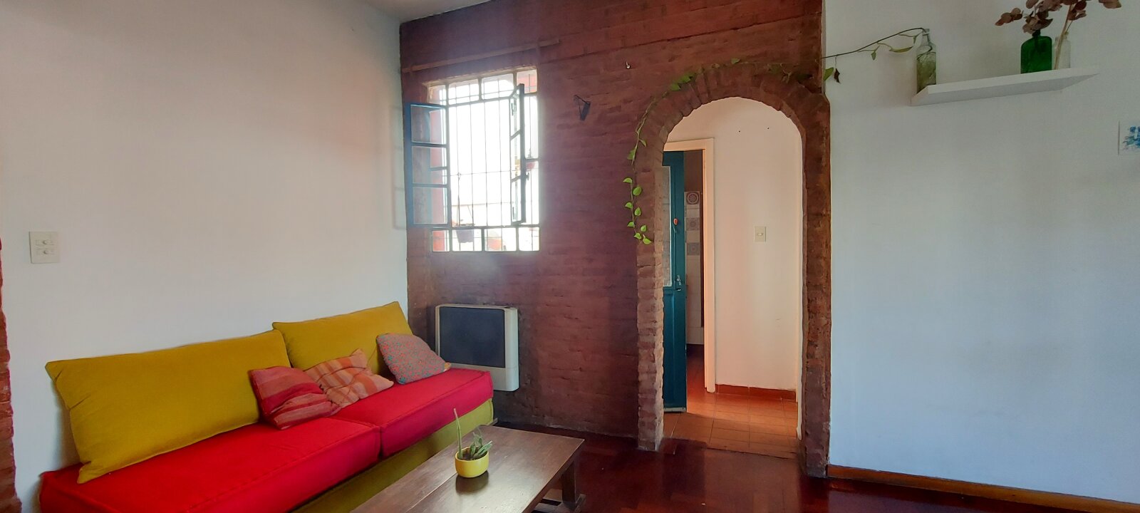 92 m2 TOTALES -- con una terraza/patio increíble un 2 ambientes (antes 3 amb) - 5