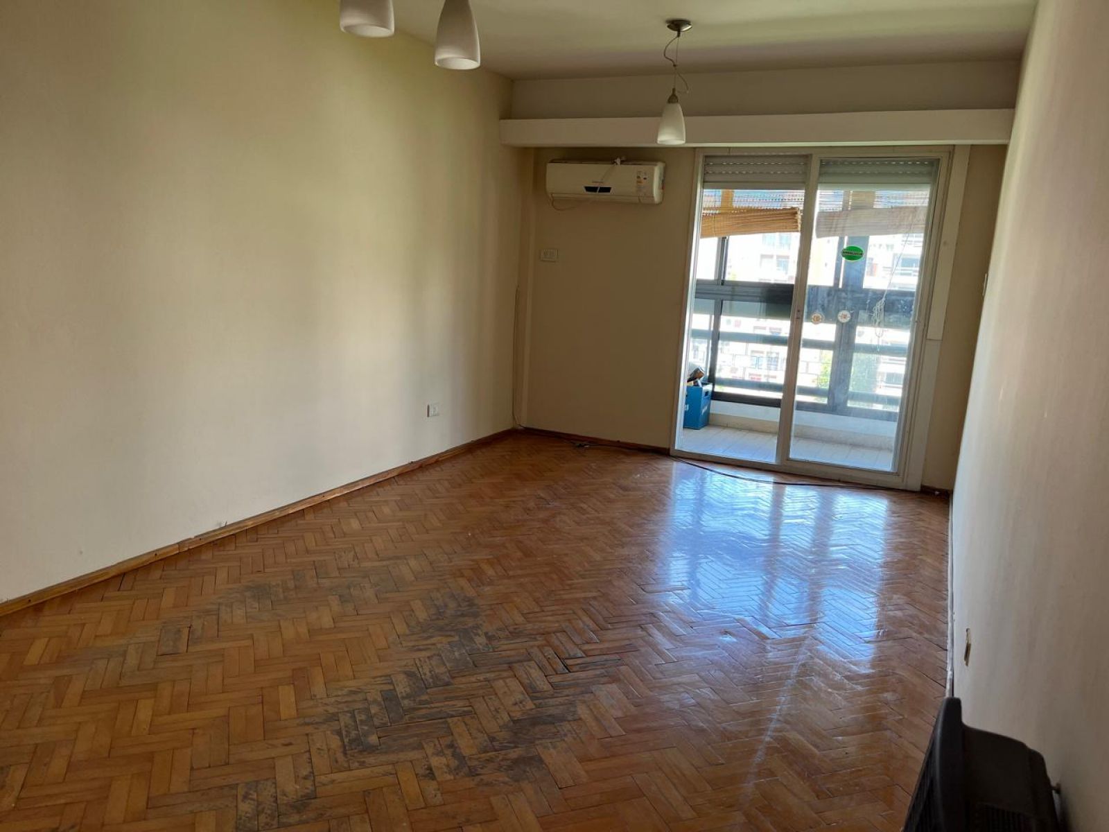 ENTRE RÍOS Y 3 DE FEBRERO OPORTUNIDAD AMPLIO AL FRENTE BALCON - 10