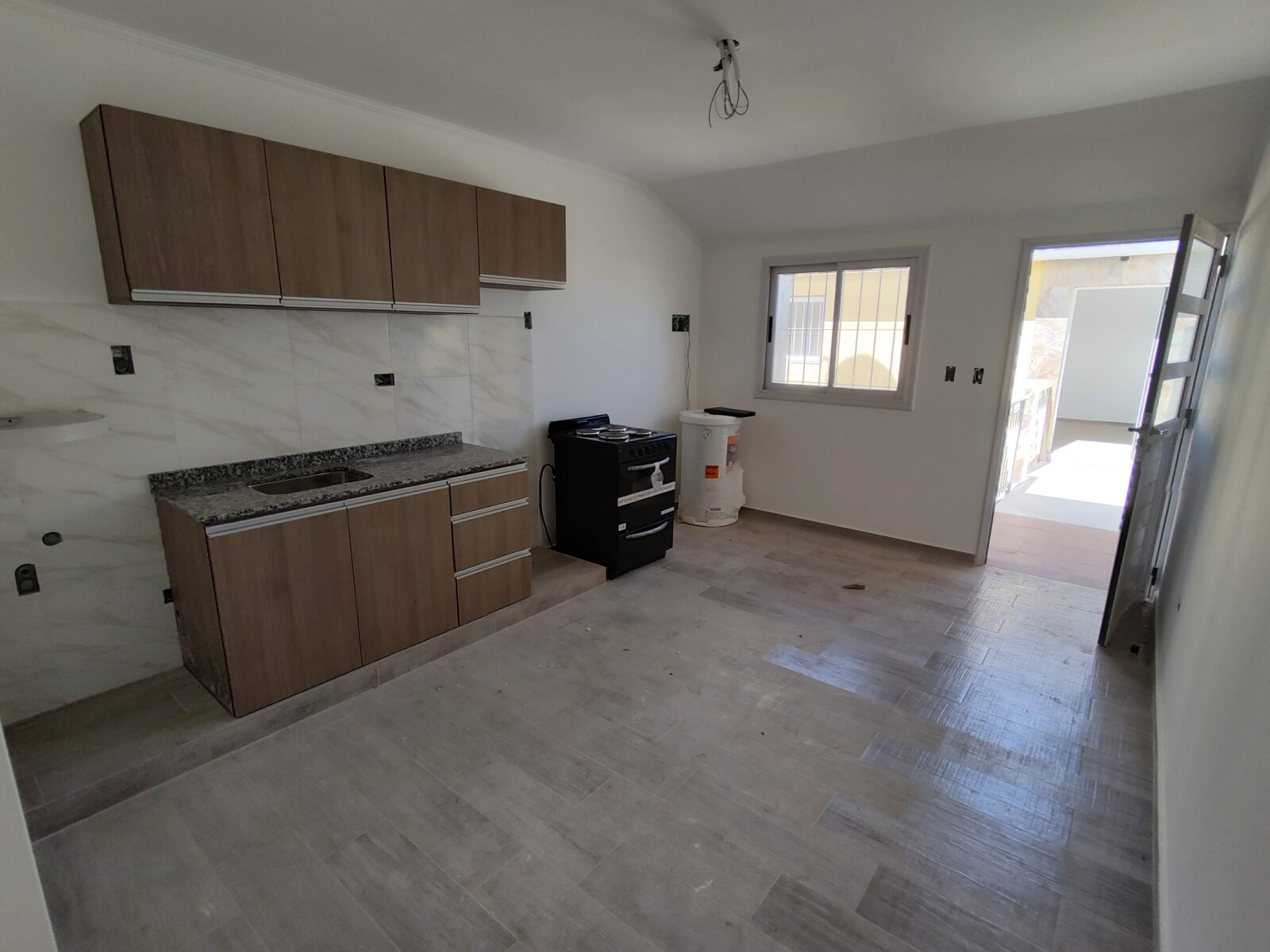 Alquiler Dos Amb con Balcón en Villa Luzuriaga (Disponible octubre) - 1
