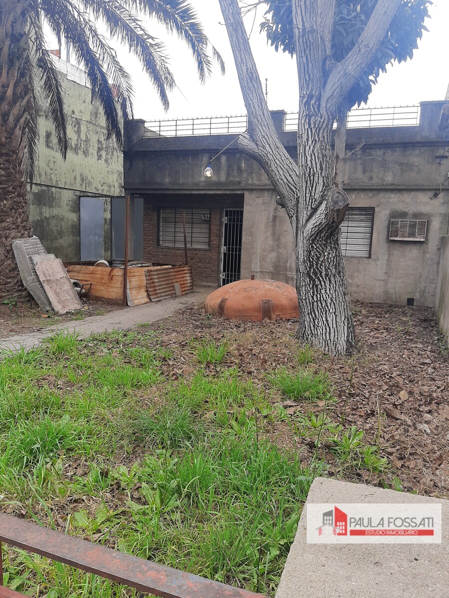 CASA EN VENTA EN PALOMAR SOBRE LOTE DE 10X44
