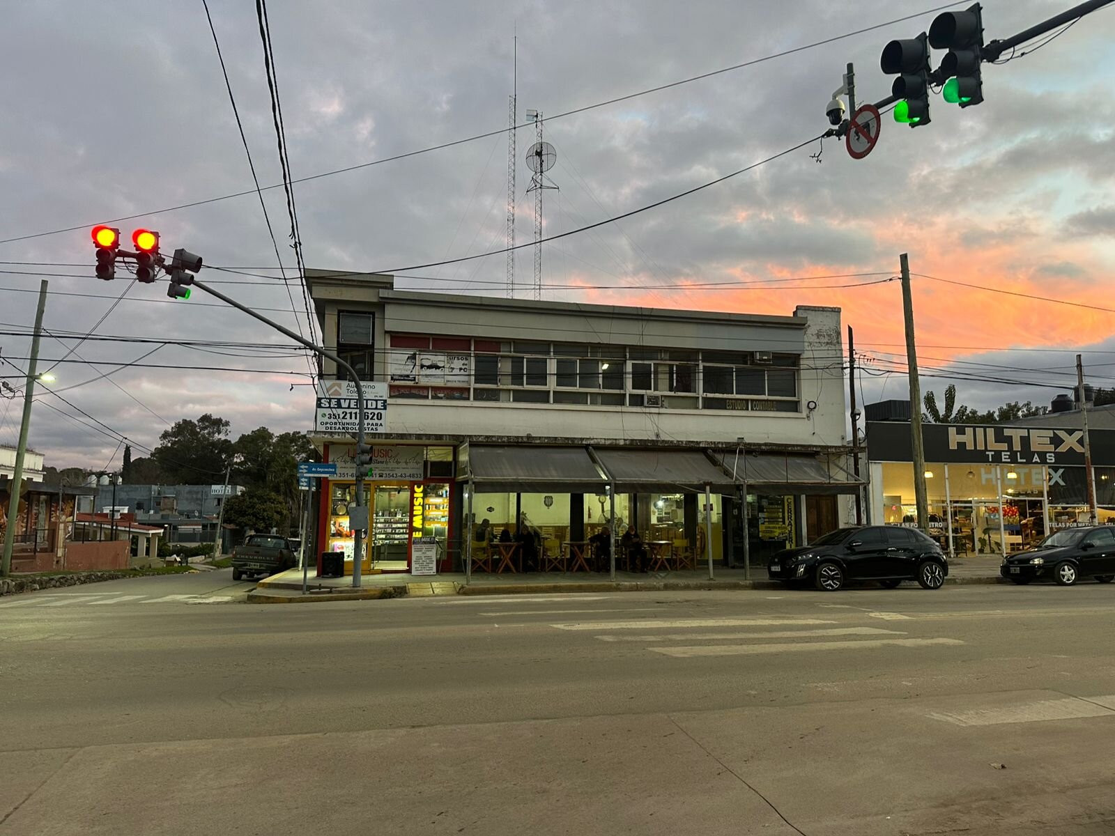 Venta Local Comercial - Imagen 2
